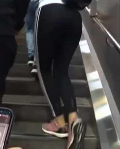 poki ass