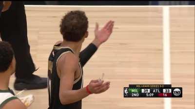 [Highlight] Trae gets what Reggie thinks is a soft tech