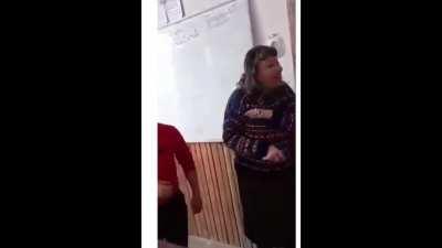 Ne ducem pe pl cu asa ceva in scoli