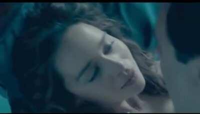 Emilia Clarke biting her lip when being fucked. I fucking love it