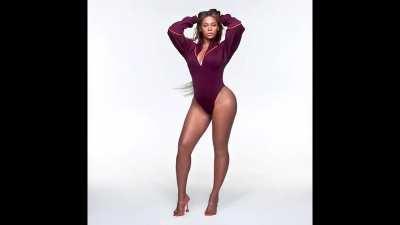 Ivy Park Poses (4K link in comments)