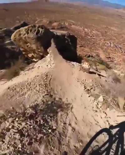 Who sees this mountain and thinks: that’s a great spot to ride my bile