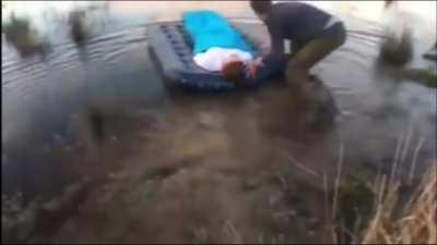 To have a peaceful camping day with your friends