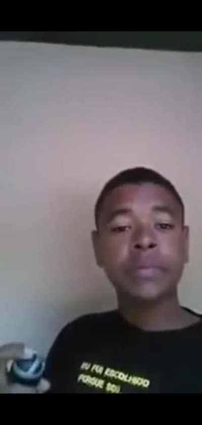 Um grito perfeitamente cortado