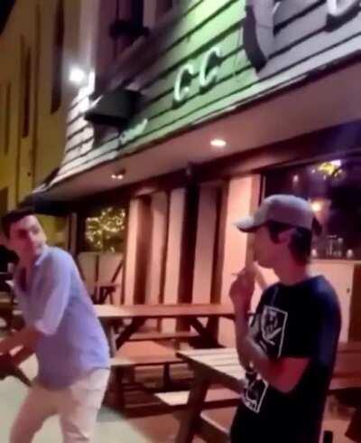 r/playboicarti vs r/unpopularopinion