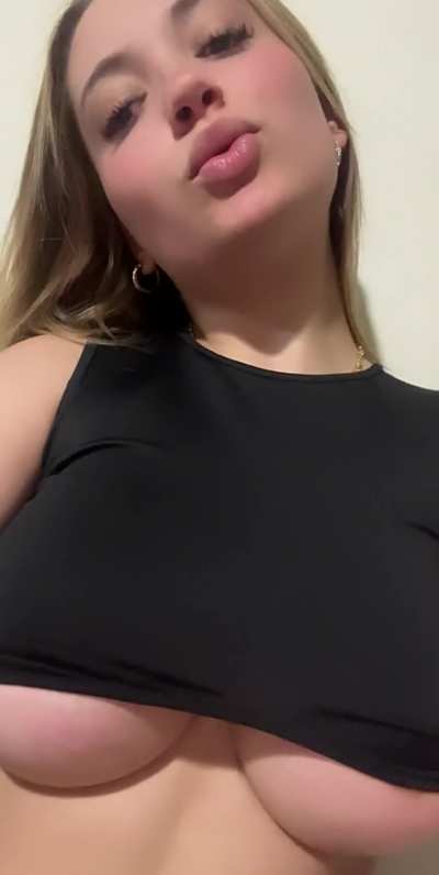 Can a pale girl be hot?