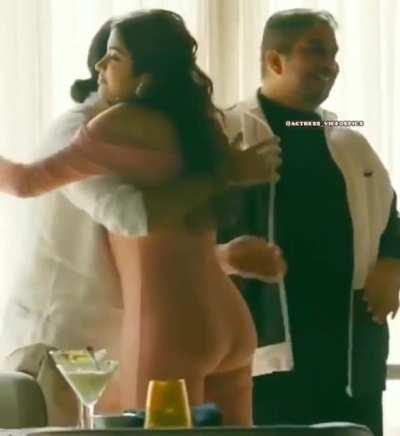 I would press that Ass and tear that pant whenever I hug janhvi kapoor, aah fuckk that delicious meatt Ass