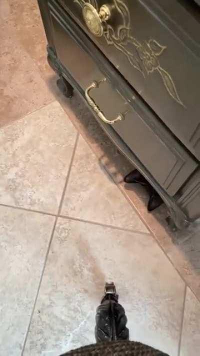 Henlo! How can I help you?