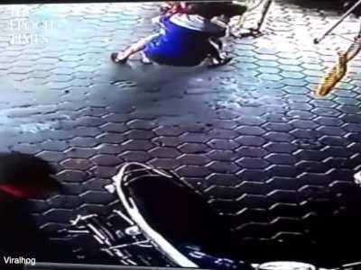 Superhero dad caught on camera.