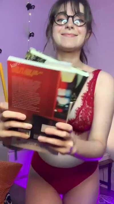 Smart and Creative Girl🥰 ( Get More Content Of her In Comments )