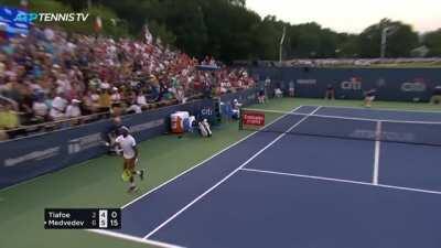 Frances Tiafoe celebrates too early versus Medvedev and immediately regrets it