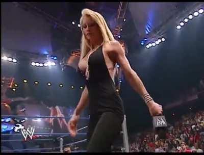 Sable trying to convince everyone in a hot way that she was robbed in her bikini contest vs Torrie