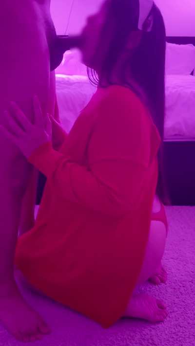 Yor Forger gets on her knees to suck some dick [SpyXFamily]