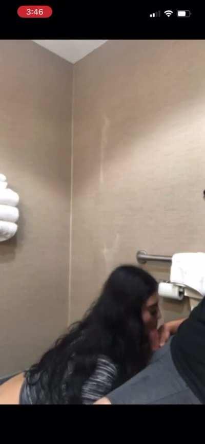 Latina Bj (anyone know the sauce??)