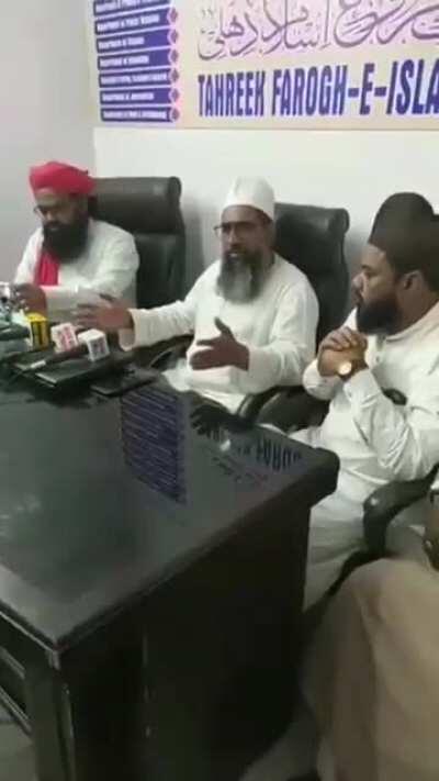 [Swati Goel Sharma] A meeting of clerics was held in Delhi yesterday where it was peacefully decided that either gustakhs will remain or them and no bullshit concerns of Covid vovid pls