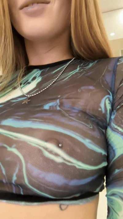 I'm feeling so horny I just have to show you my boobies