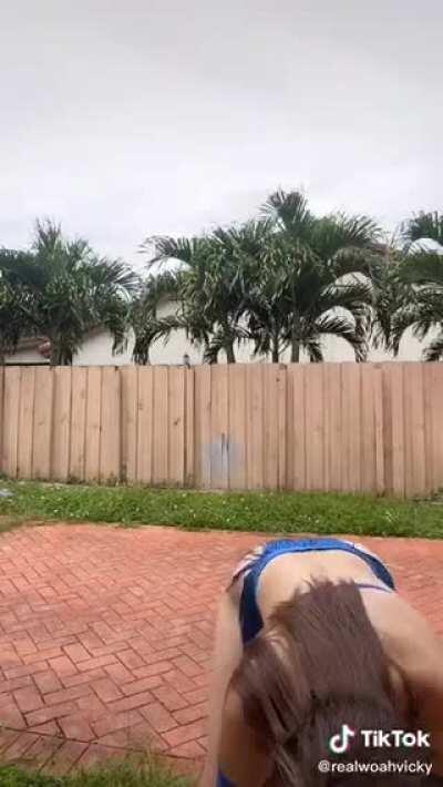 You just know the kitty is smooth