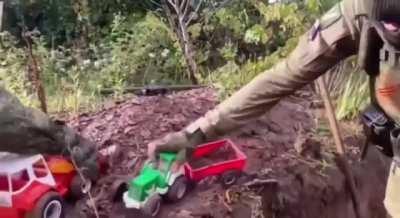 Russian conscripts with superior entrenchment techniques