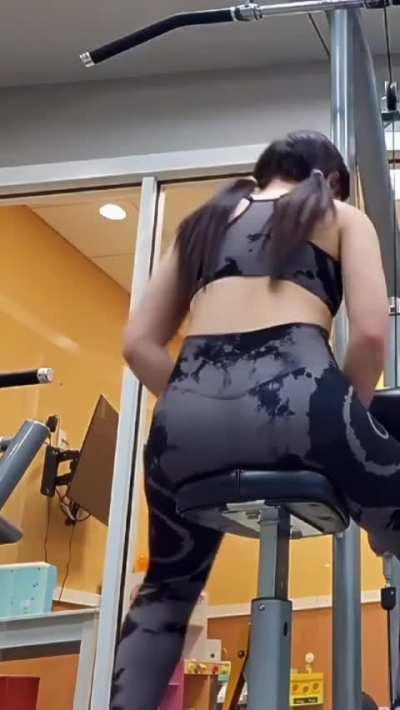 Cuando las vistas están bajas nos regala esto 🍑😋