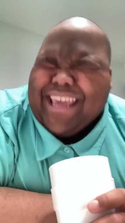 i was banned for 3 days slatt. Now im back 🦚🦜🌞