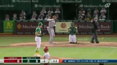 Shohei Ohtani waved at Chris Bassitt