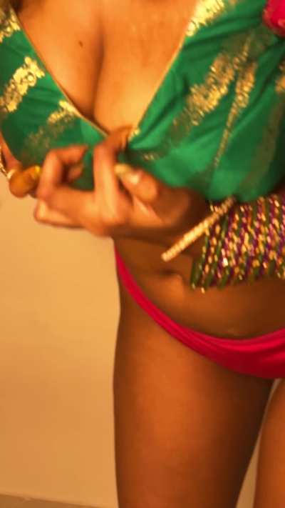 Hey we couple and age is 24 [m] 24[f] we are couple and if someone love to watch us while having sex in video call ping us. Check bio for rest of the details 🤤🍆💦