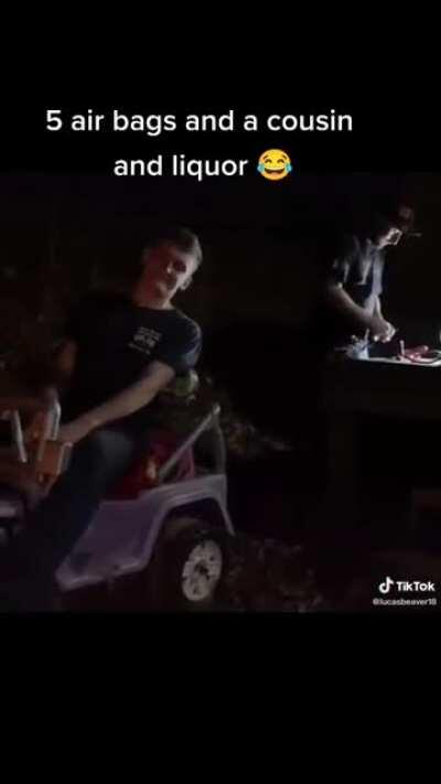 5 Airbags + 2 rednecks