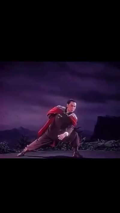 How Chinese soildier demine a mine he was stepping on