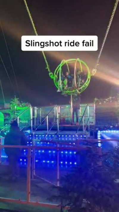 Slingshot ride failed at London Winter Wonderland. The kids escaped with no injuries. (14th December, 2022)