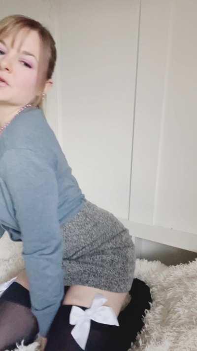 Would you breed a little Swedish girl...? 🥺