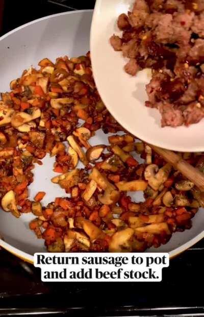 Spicy Mushroom-Sausage Ragù (Not the most authentic recipe, but so tasty!)