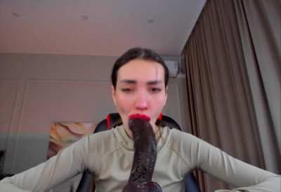 Blowjob Deepthroat Face Fuck Huge Dildo Red Lipstick 