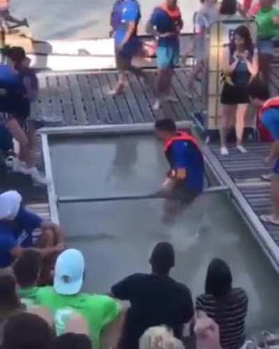 Guy in green felt this.