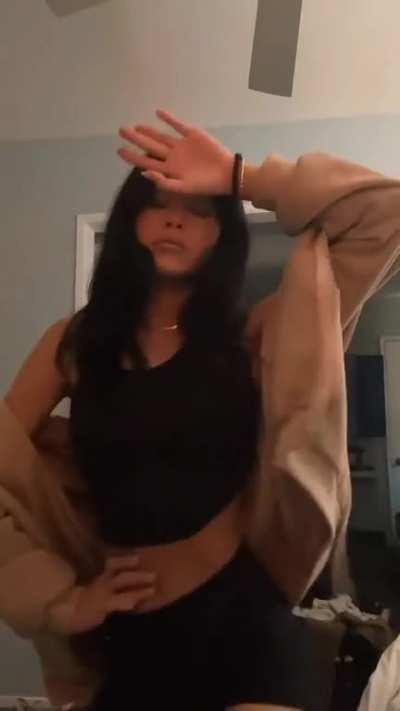 wish she did more dance vids