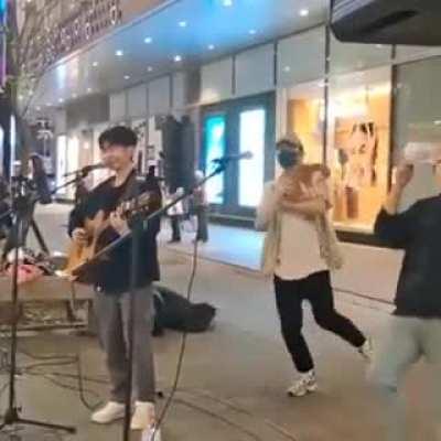 A chambear para las croquetas (Audio on)