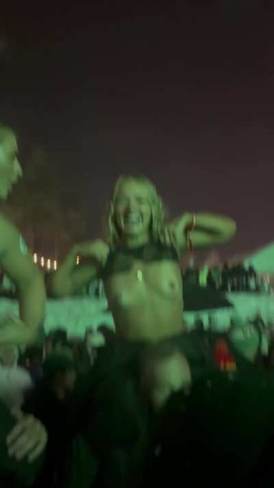 tits out for snow machine japan