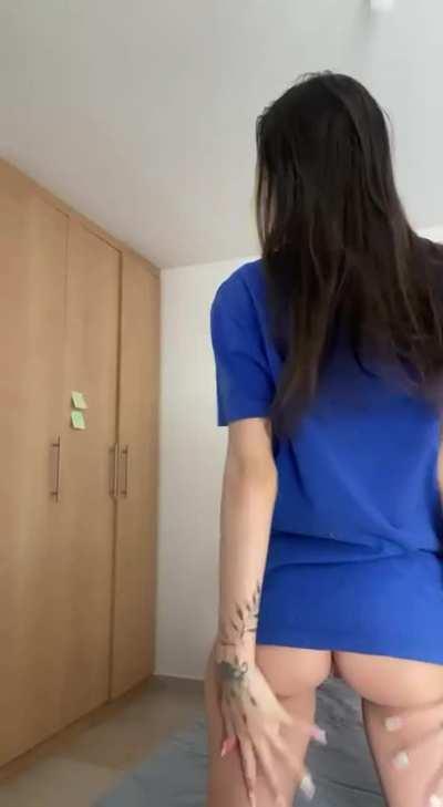 Just a cum thirsty hoe