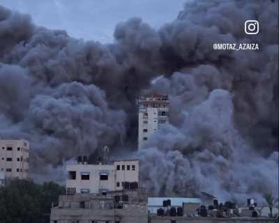 Gaza: More Israeli air strikes targeting residential buildings