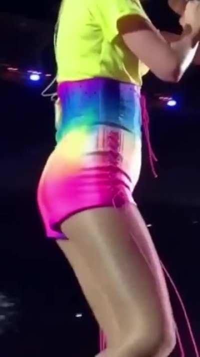 I want to worship her ass with my cock so bad. I want to bend her over and slap her ass hard then kiss it and fuck it hard