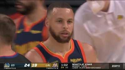 [Highlight] Curry finishes the insane reverse + the foul