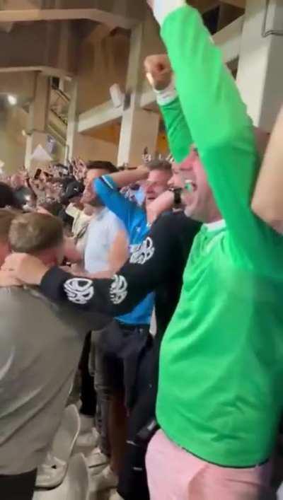ManU City fans going bonkers after final whistle