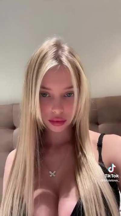 Alla Bruletova Via TikTok