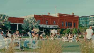 Scenes from downtown.