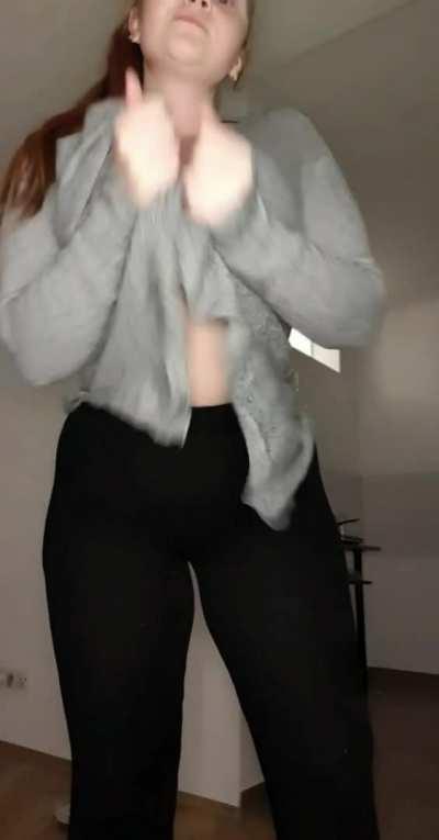 I don't care you have a girlfriend I'll still send you nudes!