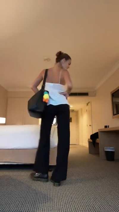 Emily Feld TikTok 16 April