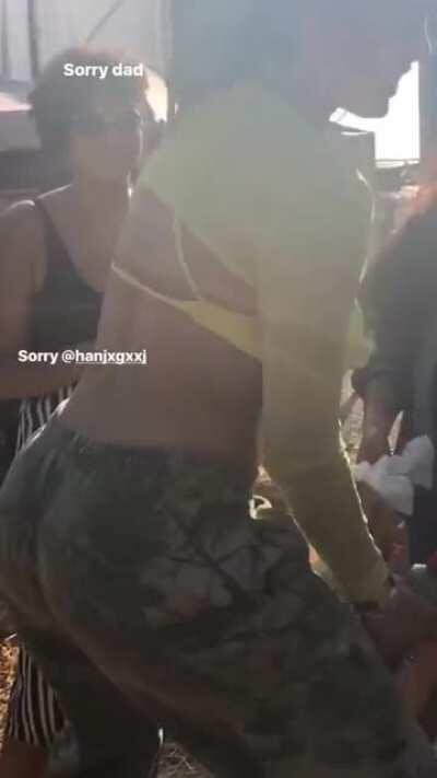 Jorja Smith twerking 🥵