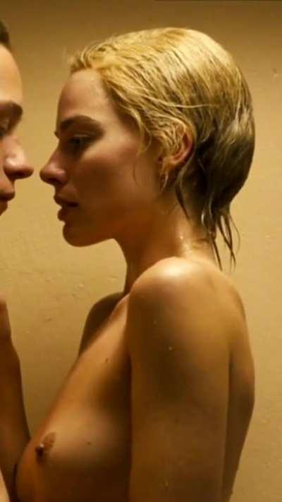 Margot Robbie in Dreamland 2019