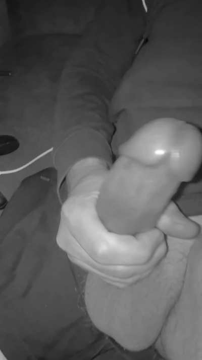 This big gooner cock has been throbbing for hours 🤤 