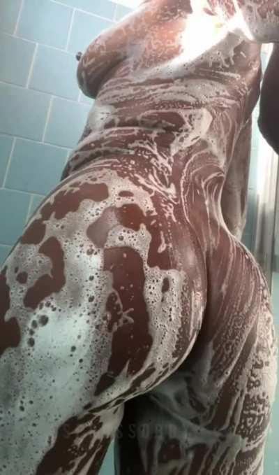 say hi if you like what you see