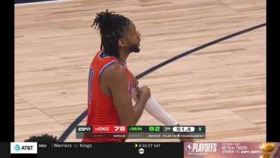 [Highlight] Rudy Gobert and Kyle Anderson share a high five!